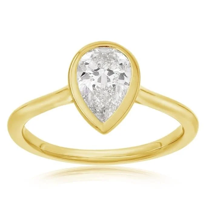 Complete 1.00 Carat Pear Solitaire Engagement Ring