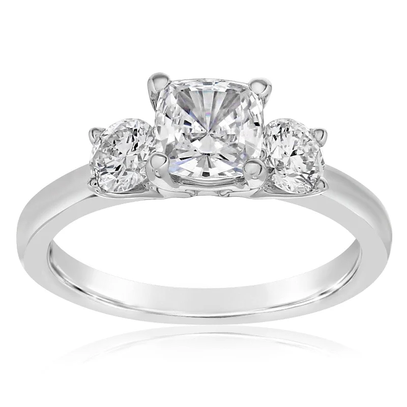 Three Stone Diamond Engagement Ring Setting