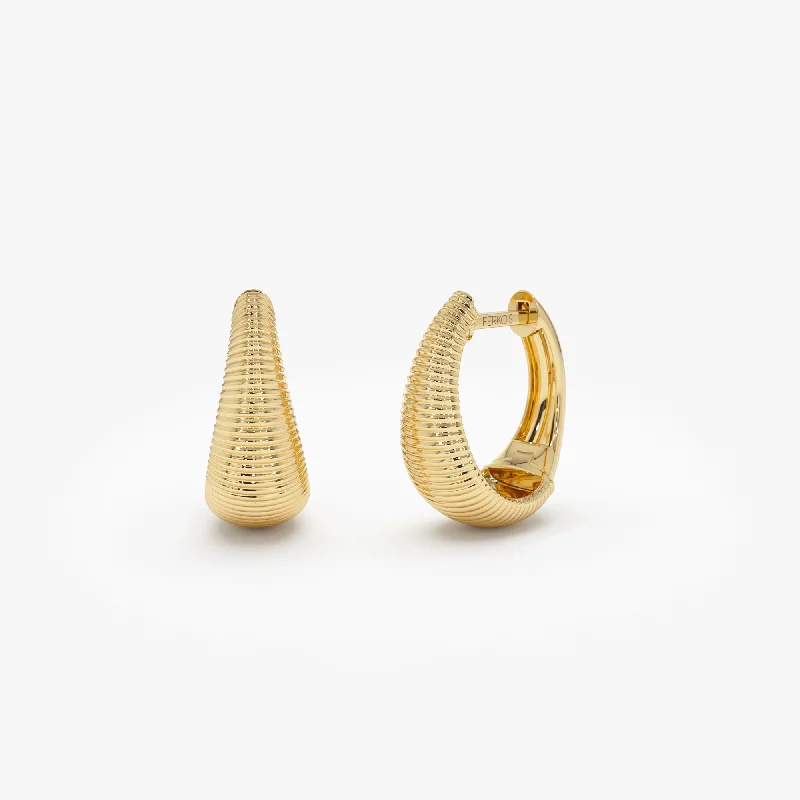 14k Gold Ribbed Teardrop Hoop Earrings