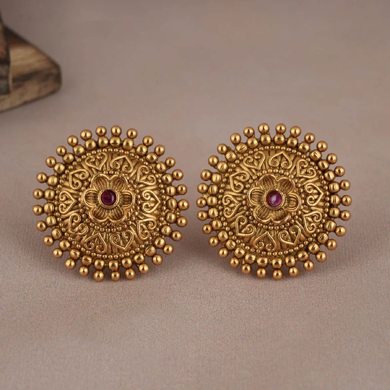 Antique gold plated ruby stone stud earring