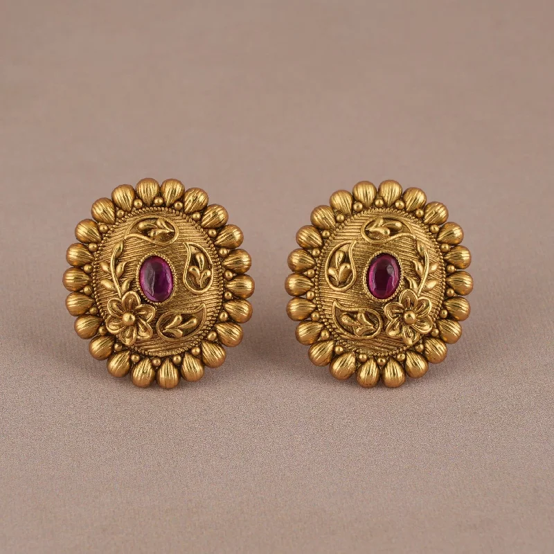 Cute antique gold finish floral oval shaped ruby stone stud